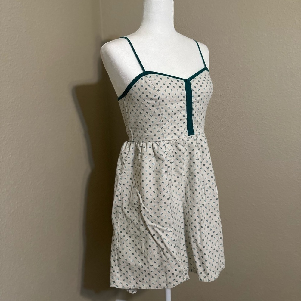 Cope Floral Ivory-Green Spaghetti Straps Dress Size: Medium